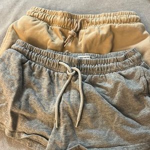 2 Streetwear shorts.